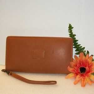 ST. DENNIS NEW Brown Leather Zip Around Organizer Wristlet Wallet